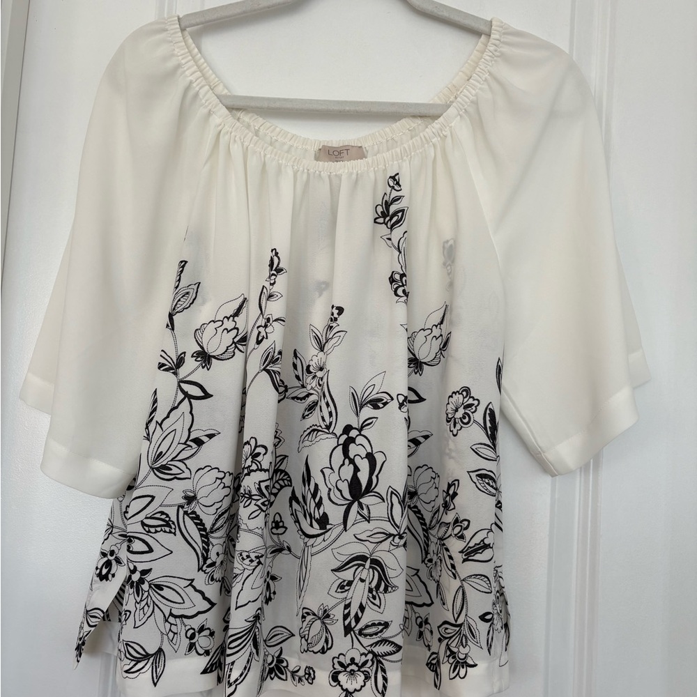 NEW LOFT Floral Print Chiffon White Black Short Sleeve Blouse Petites LP